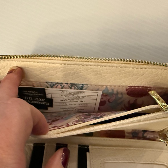 Loungefly Disney Villains Pastel Flames Zip Around Wallet NWT - Picture 7 of 7